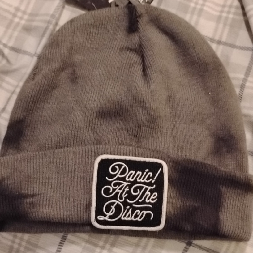Hot Topic Gray Knit Hat with Embroidered Patch